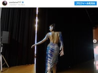 浅田舞、ムキムキの美背筋際立つバックショット公開！ 「お背中が美しいすぎる」「何もかも完璧」