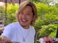 宮崎麗果、元EXILE黒木啓司の「載せたら怒られそう」な動画を公開！ 「爆笑しました」「昭和感出てます笑」