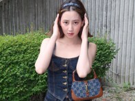「ビジュ良」河北麻友子、美デコルテ際立つデニムコーデ披露！ 透明感抜群の姿に「超絶綺麗」の声