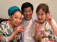 「超豪華ですね」浅田美代子、MISIA＆明石家さんまとの誕生日ショット！ 「大人の夏休み」「花火しててジワる」