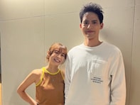 「身長差がエグイな笑」森七菜＆水上恒司、密着したオフショットに「珍しい組み合わせですね」の声！