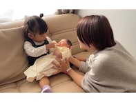 アルコ＆ピース酒井健太、第2子誕生を報告！ 「元旦からめでたい報告」「すっかりお姉ちゃん」