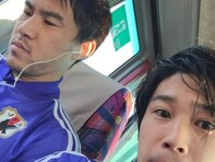 元サッカー日本代表・内田篤人、現役引退発表の岡崎慎司との過去ショットに反響！ 「いい写真ですね」