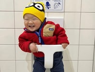 息子の貴重な瞬間を捉えた木村沙織の「トイレシリーズ」が大反響！ ほっこり瞬間に「かわいい」の声