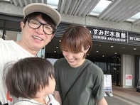 「おしどり夫婦」南明奈、夫・よゐこ濱口＆息子との家族ショットを公開！ 「息子さん、パパに似てる」