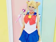 「おしおきされてぇ」かつみさゆり・さゆり、絶対領域見せた“リアル”セーラームーン姿を披露！