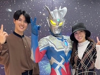 土屋神葉、姉・太鳳との“ウルトラマン”ツーショット公開！ 「土屋家は、やっぱりコレじゃないとね」