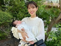 「母の顔してます」鷲見玲奈、4月に誕生の子どもを抱っこする親子ショット公開！ 「素敵なママさん」