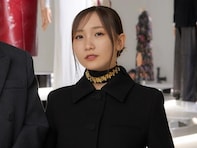 「貴重すぎる」YOASOBI・幾田りら、絶対領域見せ上品コーデに「女でも見惚れる」と絶賛の声！