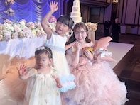 「最年少のお友達」藤田ニコル、村方乃々佳に結婚式の余興をオファー！ 実際の映像に「泣いた」の声