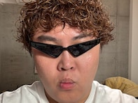 「やば過ぎw」マユリカ中谷、人気漫画キャラクターのサングラス姿を披露！ 「なんで似合うんですかw」