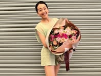 「スタイルバツグン」浅田真央、美脚ショットに反響！ 「足細すぎです」「健康的で爽やかさ満載」