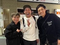 カラテカ入江、とろサーモンら後輩芸人と飲み会ショット公開！ 麒麟・田村「先輩と飲むのは楽しい」