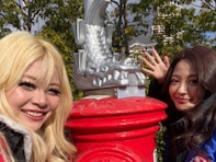 「めちゃくちゃ似てる」エルフ荒川、美人妹との顔出しショット公開！ 「ふたりともかわいい！」
