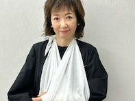 浅田美代子、「ご心配おかけしてごめんなさい」左手首骨折でギプス生活を明かす「お大事にしてください」