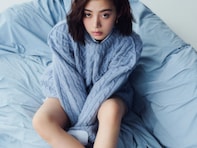 「カッコよ」池田エライザ、レアな美脚ショット披露！ 「そんな下から見上げられると、照れるぜ」