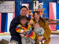 「もうそんな大きいんだっけ⁉」人気YouTuber、最新家族ショット公開！ 「すてきな家族過ぎる〜」