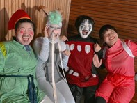 「温泉同好会最高」ガンバレルーヤ、芸人仲間とジブリコスプレ披露！ 「安定の4人本当に大好き」