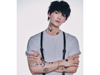 「イカついのも大変好み」佐野勇斗、タトゥーだらけの姿にファン歓喜！「いけめんすぎ」「心臓に悪い」