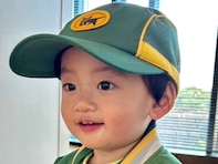 「パパそっくり」おばたのお兄さん、息子の顔出しショットを公開！ 「目元は奥さんに似てるなぁ」