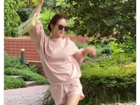 「飲みすぎたか！？」黒木啓司、妻のノリノリ通勤姿に驚きの声「クセが強い」「ダンスが上手になってる」