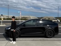 「総額2000万円」田村淳、超高級な愛車を公開！ 「綺麗すぎて驚き」「ドアがデロリアンみたいな開き方」