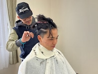 ロッカールームから広がる髪型改革！ 「部活ヘアサロン」が変えていく日本のスポーツと校則の常識