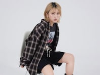 「めっちゃ足綺麗」平フラNICO、美脚ショットに反響の声！ 「かわいすぎん？」「ほんとにモデルさん」