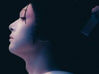 「日本の宝」人気俳優、女形役の美し過ぎる横顔ショットに「息をのむ美しさ」と称賛の声！