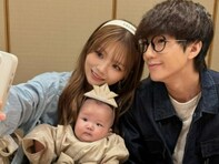 「まじ美男子確定すぎる」桜井美悠、生後3カ月の息子＆夫・ぎしとの“お食い初め”スリーショットに反響！