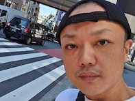 「ヤバい人帰ってきました」与沢翼氏、六本木に現る。近影ショットに「唇カッサカサやん」反響