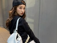 「まって可愛すぎ」板野友美、ほっそり美脚際立つミニスカショット披露「足ほっそおおお」「反則です」