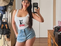 窪塚洋介の妻・PINKY、超ミニ丈パンツから美脚を披露！ 「40歳過ぎて再びショートパンツが履けるように」