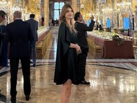 「どこかの国の美しいお姫様」マギー、ローマでの美脚ショットにファン歓喜！ 「世界のマギーだね」