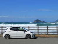「首都圏で乗りたい」と思うトヨタの車ランキング！ 2位「ヤリス」を抑えた1位は？