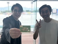 「何がなんだか」ノブコブ吉村、相方・徳井とのツーショット公開！ 痩せた姿に心配の声も。