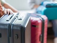 電車内の「迷惑スーツケース」問題にはワケがある!? 外国人旅行者が戸惑う日本のインフラ3選