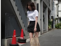 「20代！？可愛い」長谷川京子、ミニ丈から美脚を披露！ 「スタイル抜群」「女子大学生みたい」