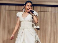 鈴木紗理奈、ミニ丈ドレスから美脚を披露！ DJ DRAGON＆武田真治との豪華ショットも公開