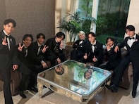 「爆イケじゃん」原嘉孝、timeleszメンバー全員集合の黒スーツ姿公開「どっちみてもイケてて目が忙しいわ」