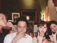 「20年前の写真を再現」鈴木えみ、懐かしい過去ショット再現に「エモ過ぎ！」「かわい過ぎる」の声！