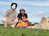 バービー、“イケメン夫”＆娘との家族ショット公開「犬ってこんな人間みたいな顔するの？笑」