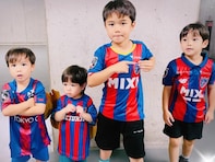 「美男君ばかり」平愛梨、息子4人の顔出しショット公開「パパさんに似てる」「赤ちゃんじゃ無くなってる」