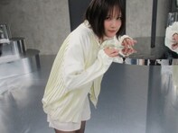 「リアル綾波レイみたい」本田翼、黒タイツの美脚ショットに「色気凄すぎ」「いやもうかっこよ」絶賛の声