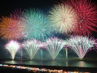 フィナーレが圧巻な「九州の花火大会」ランキング！ 「筑後川花火大会」に続く2位は？【2025年調査】