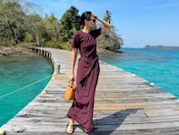 榮倉奈々、ワンピ姿でボディライン際立つ圧巻スタイル披露「どのお姿もイケてる」「いい旅行ですね」