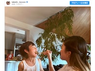 「3年ぶりに家族全員揃った」つるの剛士、帰国した美人長女の横顔ショット「絶対綺麗そう」「みちょぱやん」