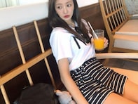 「綺麗な長い足」板野友美、超ミニ丈スカートから美脚を披露！ 「次から次へとめくるたびに可愛くて」