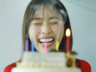 「えーー！もう29⁉」元NMBセンター、29歳の誕生日ショットに反響！ 「見ほれちゃいます」「おめでとう」