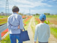 【事例から考える】強制登校か、それとも休ませるか…不登校の子を持つ保護者の選択